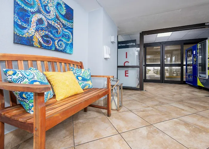 Island Winds East 501 Apartment