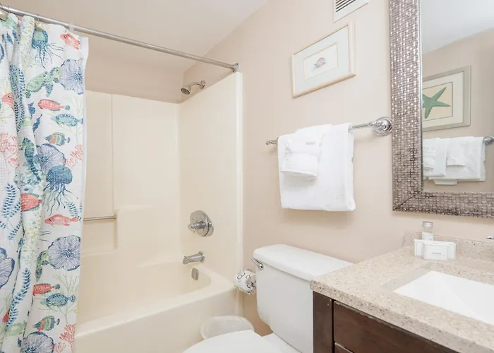 Apartment Island Winds East 501